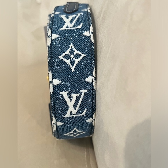 Louis Vuitton Denim Bandolier Strap. 35” long. Impossible to find! - Picture 6 of 16